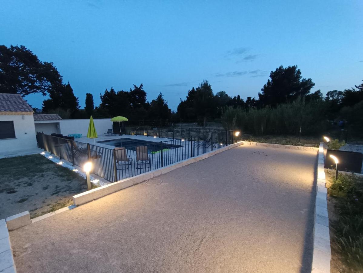 Maison Independante Avec Piscine, 10Min Avignon Pujaut 외부 사진